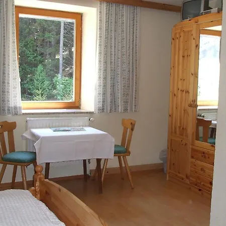 Gasthof Familiengasthof Zirmhof *