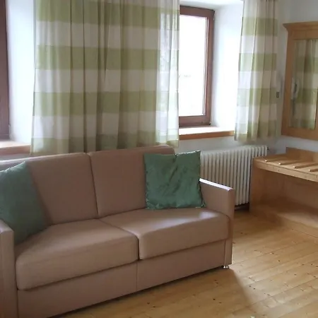 Familiengasthof Zirmhof 3* Malta