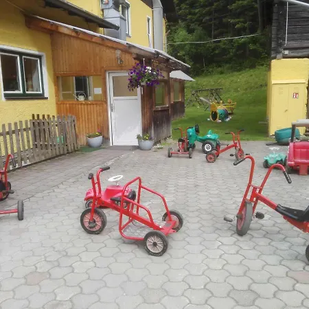 Gasthof Familiengasthof Zirmhof *