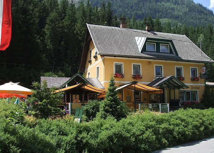 Familiengasthof Zirmhof 3* مالطا