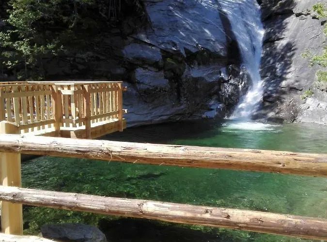 بيت ضيافة Familiengasthof Zirmhof 3*